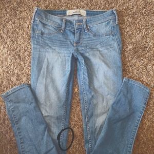 Hollister Jean's